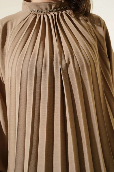 Yaka Taşlı Pileli Tunik İkili Takım Latte - Resim 4