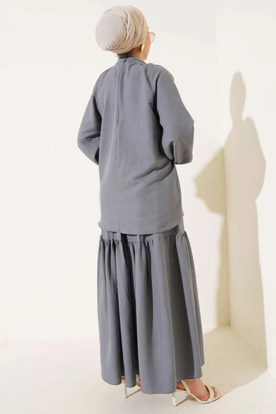 Yakası Büzgülü Etekli İkili Takım Gri - Resim 3