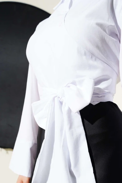 Çapraz Düğmeli Bağlamalı Kısa Gömlek Beyaz - Resim 4