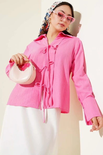Önü Bağcık Detaylı Bluz Pembe ürün görseli