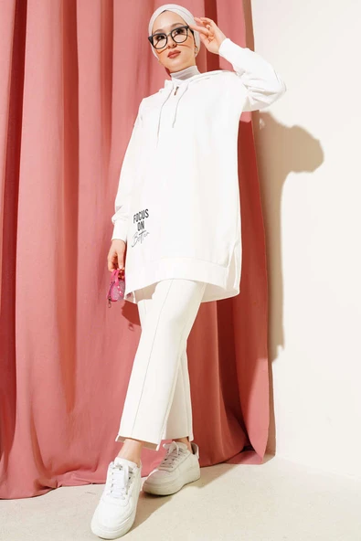 Kapüşonlu Yarım Fermuarlı Baskılı Tunik Beyaz - Resim 2