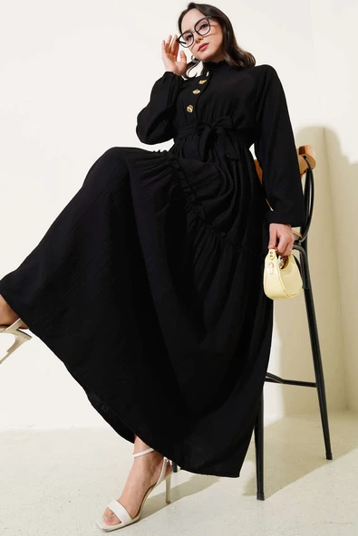 Fırfırlı Düğmeli Elbise Siyah