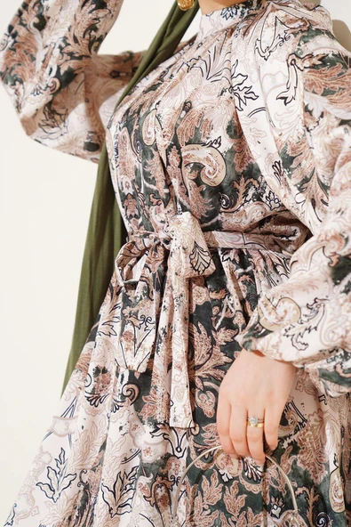 Etnik Desenli Kuşaklı Saten Elbise Yeşil - Resim 4