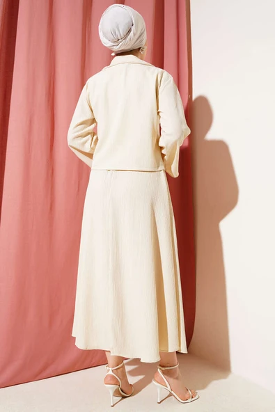 Kruvaze Yaka Ağaç Kabuğu Etekli Takım Bej - Resim 3