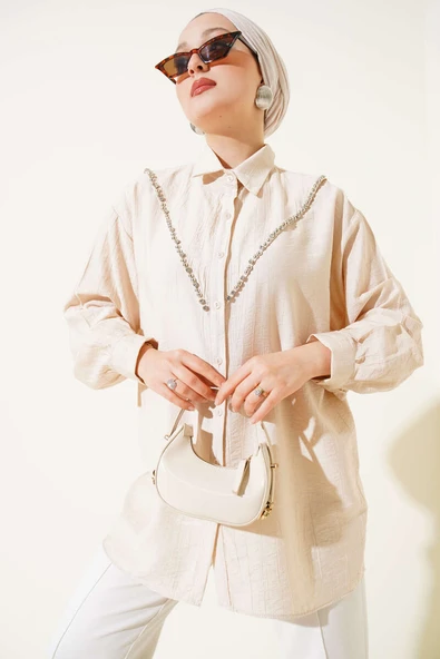 V Taşlı Gömlek Bej ürün görseli 1