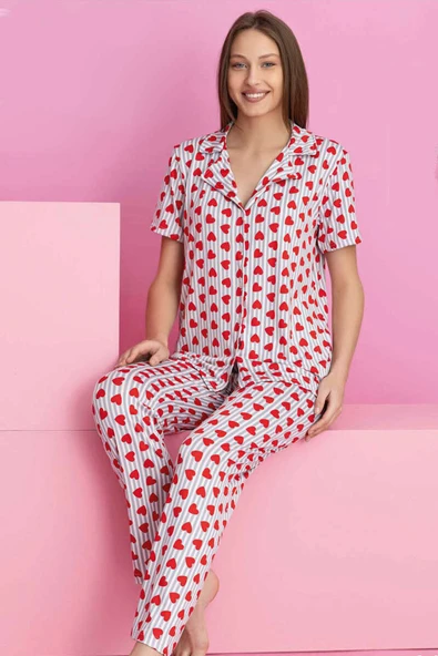 Çizgili Kalp Detaylı Kısa Kol Düğmeli Pijama Takımı Gri ürün görseli 1