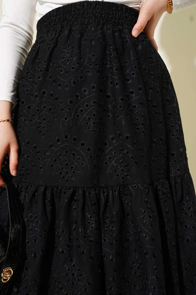 Brodeli İnci Detaylı Etek Siyah - Resim 4