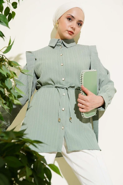 Taş Düğmeli Omuz Pileli Gömlek Mint ürün görseli 1