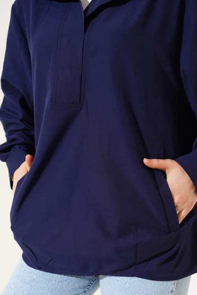 V Yaka Cepli Tunik Lacivert - Resim 4