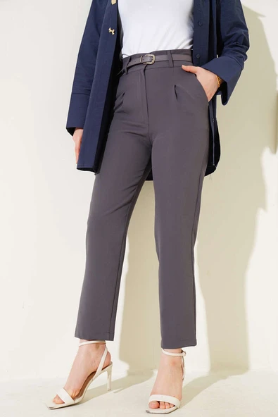 Kemerli Pileli Dar Paça Pantolon Füme - Resim 2