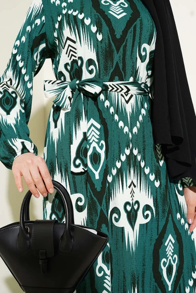 Desenli Kuşaklı Volanlı Elbise Zümrüt - Resim 4