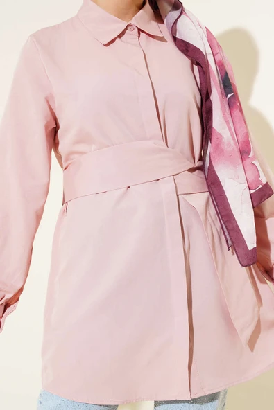 Gizli Düğmeli Kendinden Kuşaklı Gömlek Pudra - Resim 4