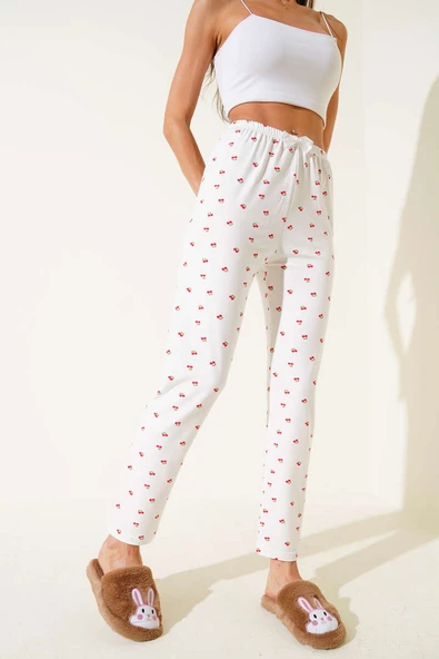 Desenli Pijama Kiraz Çiçegi ürün görseli