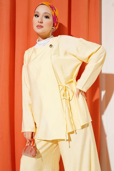 Düğmeli Yandan Bağlamalı İkili Takım Sarı - Resim 2