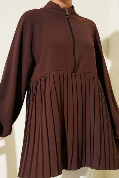 Önü Yarım Fermuarlı Pileli Tunik Kahve - Resim 4