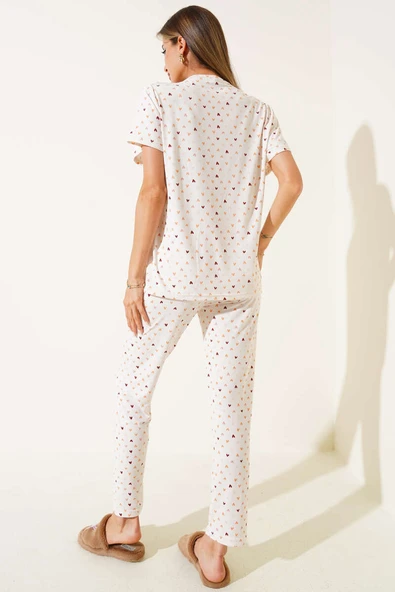 Desenli Bisiklet Yaka Pijama Takımı Ekru - Resim 3