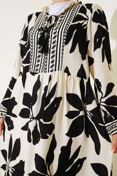 Yaka Fırfır Bağcıklı Desenli Elbise Siyah - Resim 4