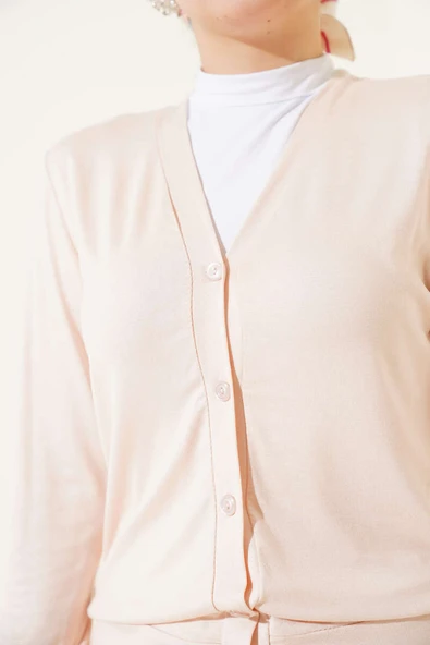 Düğmeli Kısa Viskon Hırka Bej - Resim 4