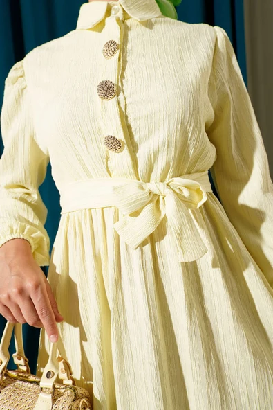 Bel Kuşaklı Krinkıl Elbise Sarı - Resim 4