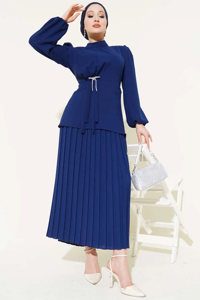 Yan Büzgülü Pileli Etekli İkili Takım Lacivert