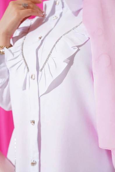 Önü Fırfır Taş Şerit Geçişli Düğmeli Gömlek Beyaz - Resim 4