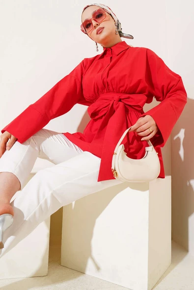 Kendinden Kuşaklı Önü Büzgülü Tunik Kırmızı ürün görseli