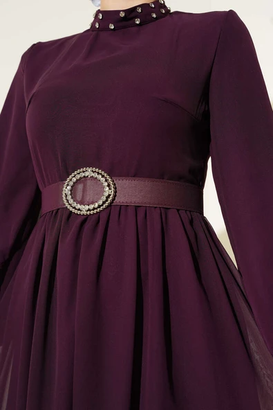 Taş Detaylı Kemerli Şifon Elbise Mürdüm - Resim 4