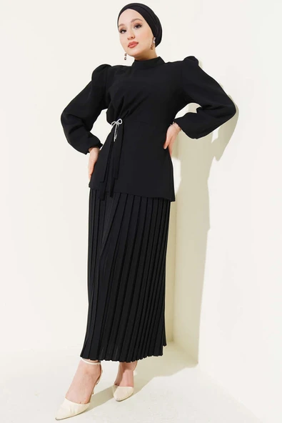 Yan Büzgülü Pileli Etekli İkili Takım Siyah