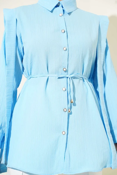 Taş Düğmeli Omuz Pileli Gömlek Buz Mavisi - Resim 4