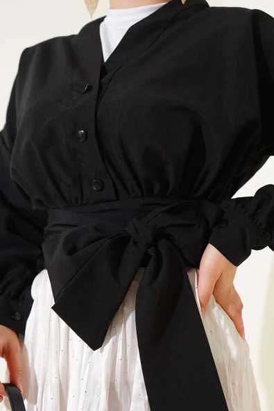 V Yaka Bağlamalı Kısa Gömlek Siyah - Resim 4