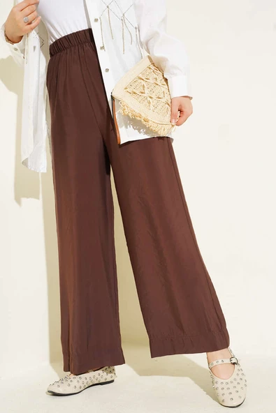 Parlak Görünümlü Kumaş Pantolon Acı Kahve ürün görseli 1