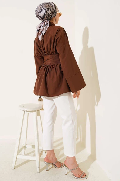 Kendinden Kuşaklı Önü Büzgülü Tunik Kahve - Resim 3
