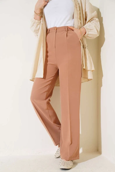 Tek Pileli Cepli Kumaş Pantolon Latte ürün görseli 1
