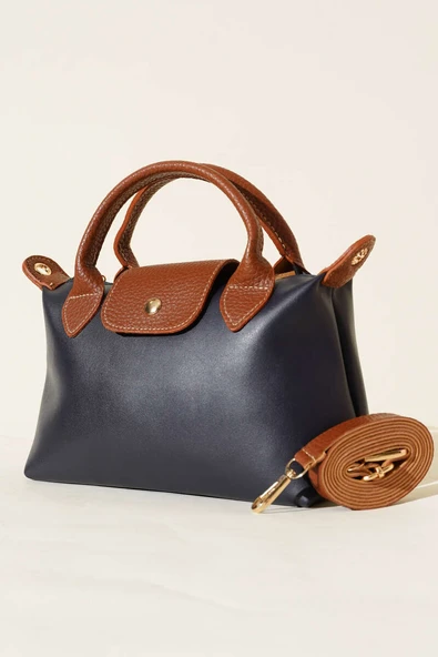 Mıknatıslı Kısa Kulplu Çanta Lacivert ürün görseli 1