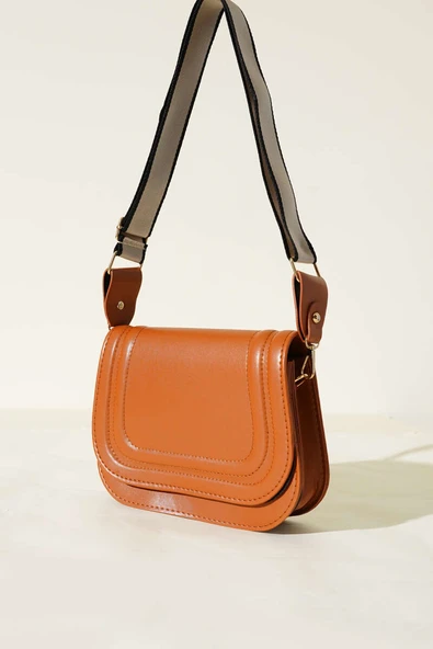 Kenar Çizgili Mıknatıslı Çanta Taba ürün görseli 1