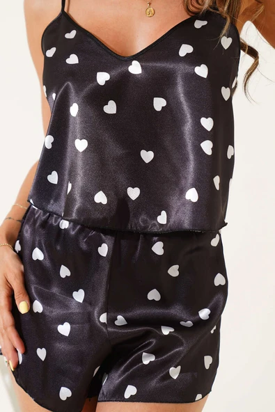 Kalp Desenli Askılı Saten Pijama Takımı Siyah Beyaz - Resim 4