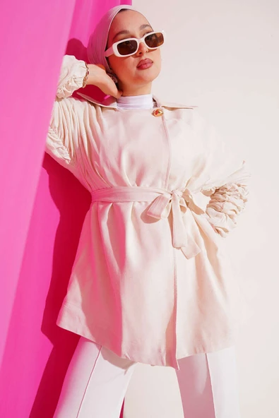 Gold Düğmeli Kolları Büzgülü Ceket Bej ürün görseli 1