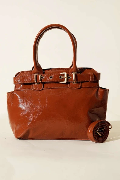 Kemer Geçiş Detaylı Parlak Çanta Taba - Resim 2