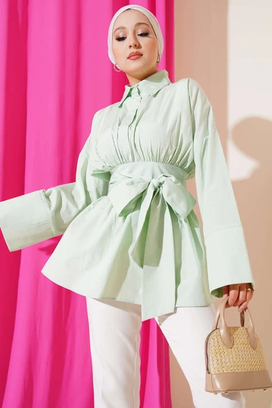 Kendinden Kuşaklı Önü Büzgülü Tunik Su Yeşili ürün görseli