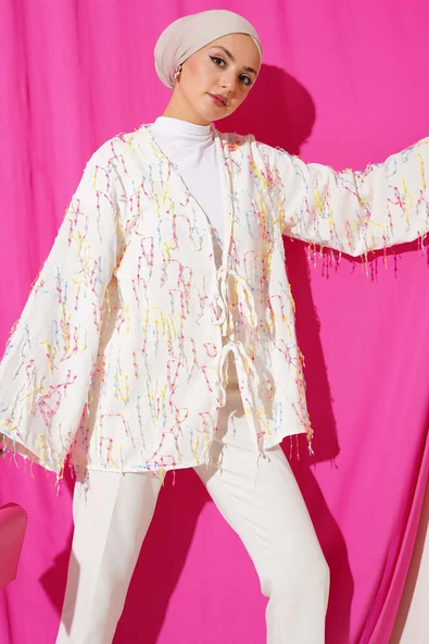 Renkli Püsküllü Bağlamalı Kimono Bej ürün görseli 1