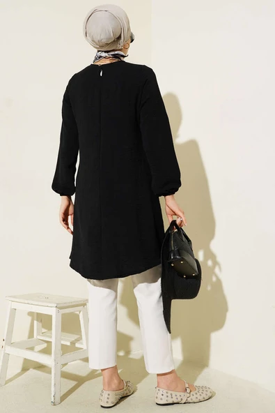 Bisiklet Yaka Biyeli Ayrobin Tunik Siyah - Resim 3