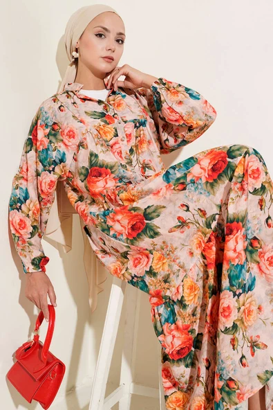 Yarım Düğmeli Gül Desenli Elbise Kırmızı - Resim 2