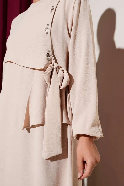 Taşlı Kuş Gözü Detaylı Bağlamalı Elbise Bej - Resim 4