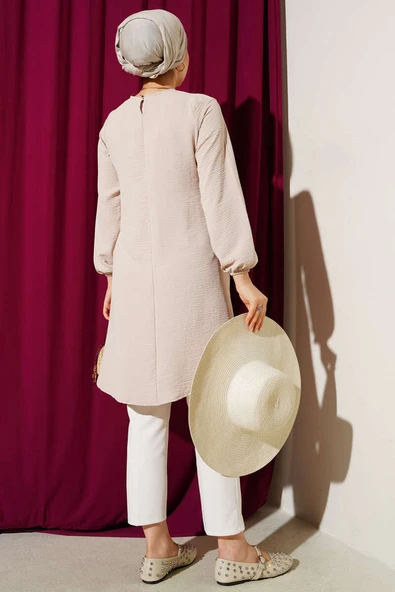 Bisiklet Yaka Biyeli Ayrobin Tunik Bej - Resim 3