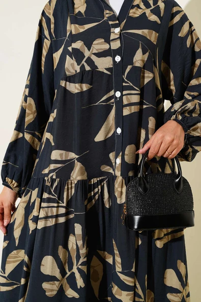 Geniş Yaprak Desenli Yarım Düğmeli Elbise Siyah - Resim 4