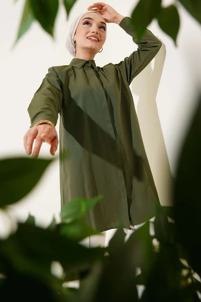 Klasik Yakalı Oval Kesim Nefti Gömlek ürün görseli 1