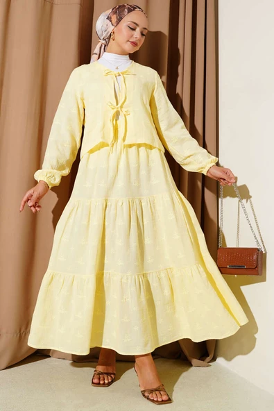 Çiçekli Yaprak Nakışlı Etekli İkili Takım Sarı ürün görseli 1