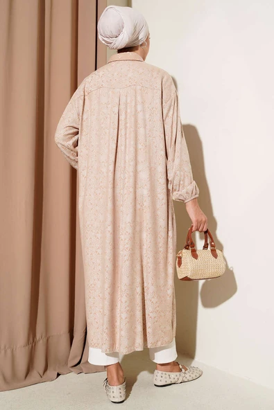 Desenli Tahta Düğmeli Uzun Gömlek Bej - Resim 3