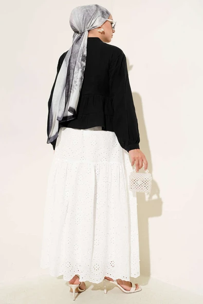 Dantel Detaylı Kısa Bluz Siyah - Resim 3