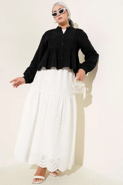 Dantel Detaylı Kısa Bluz Siyah - Resim 2